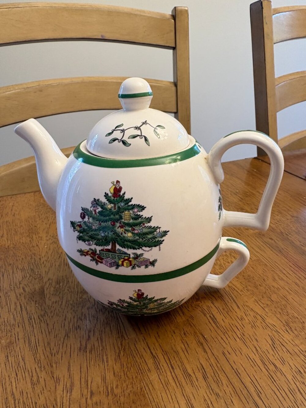 Spode Christmas Tree 'Cheer Tea For One Set' - Picture 4 of 11